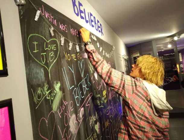 Justin Bieber: Steps to Stardom- VIP Exhibit Tour